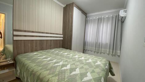 Apartamento PÉ na areia em Meia Praia