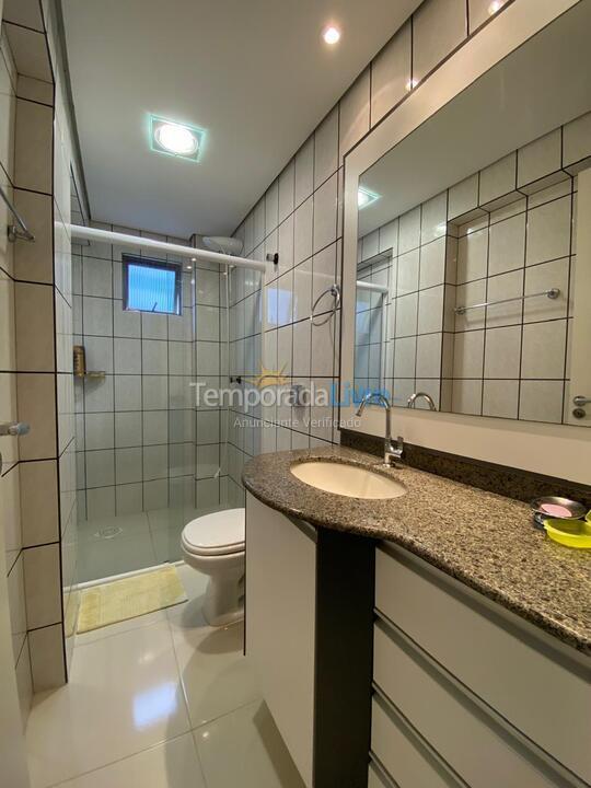 Apartamento para aluguel de temporada em Itapema (Meia Praia)