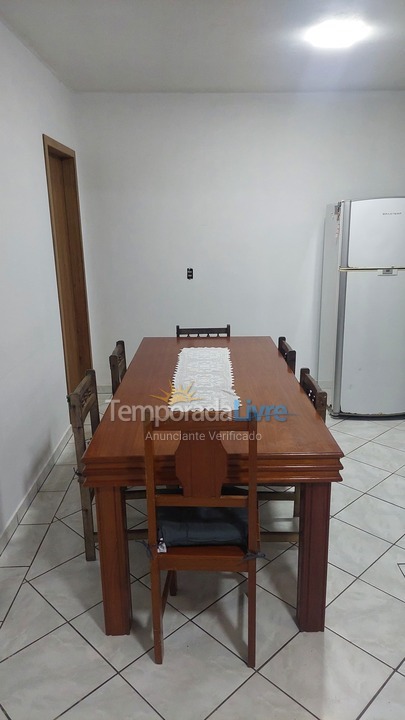 Casa para alquiler de vacaciones em Barra Velha (Praia do Tabuleiro)