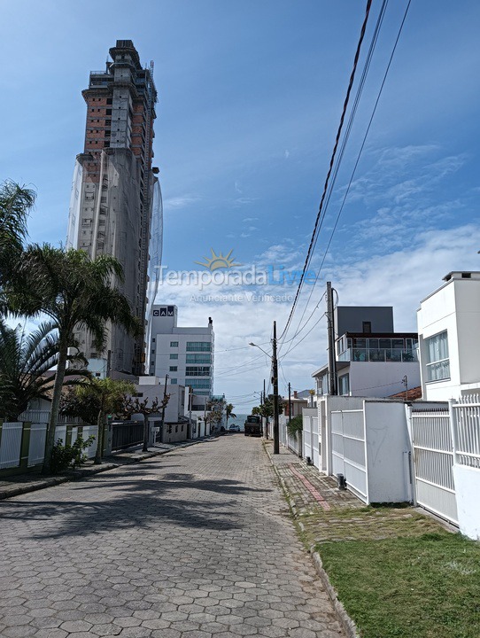 Casa para alquiler de vacaciones em Barra Velha (Praia do Tabuleiro)