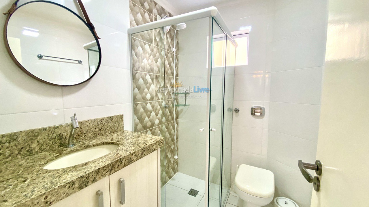 Apartamento para aluguel de temporada em Bombinhas (Praia de Bombas)