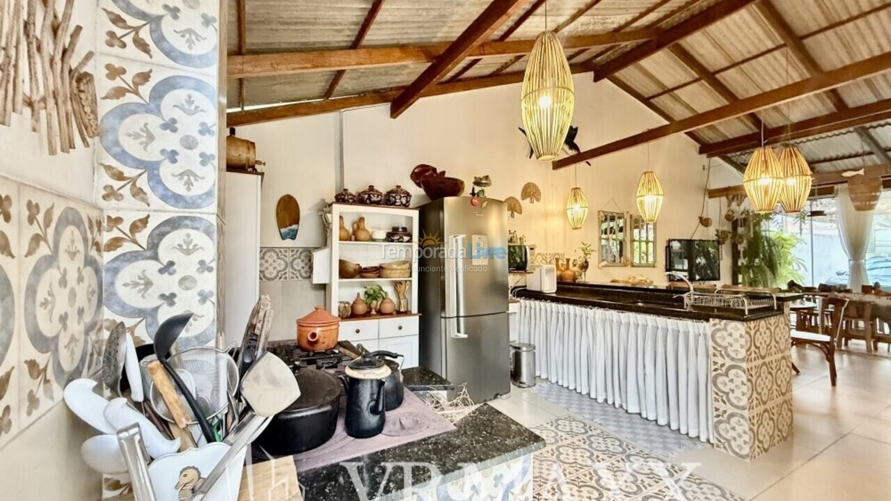 Casa para aluguel de temporada em Bombinhas (Praia de Zimbros)