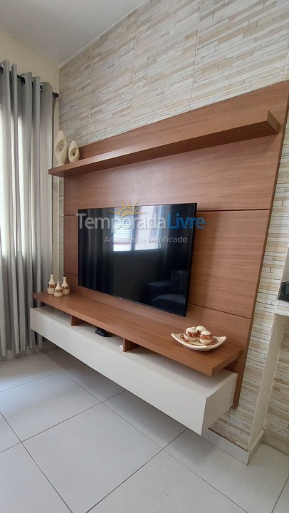 Apartamento para aluguel de temporada em Praia Grande (Praia do Caiçara)