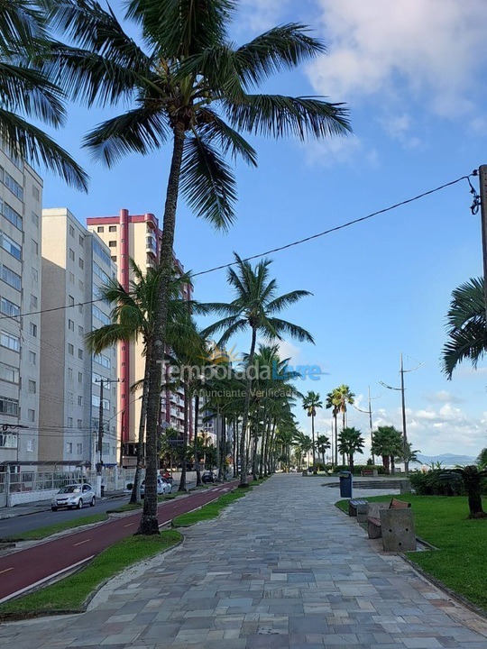Apartamento para aluguel de temporada em Praia Grande (Praia do Caiçara)
