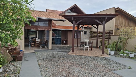 Casa para alugar em Bombinhas - Morrinhos