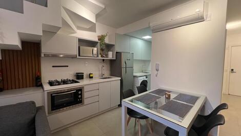 JURERÊ, 1 SUITE, APARTAMENTO DÚPLEX