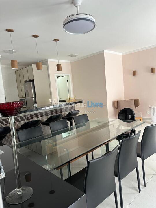 Apartamento para aluguel de temporada em Ubatuba (Praia Grande)