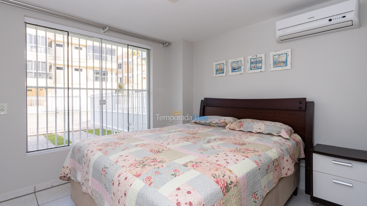 Apartment for vacation rental in Bombinhas (Mariscal)