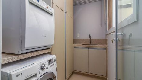 JURERÊ, 2 HABITACIONES (1 SUITE), AMUEBLADO