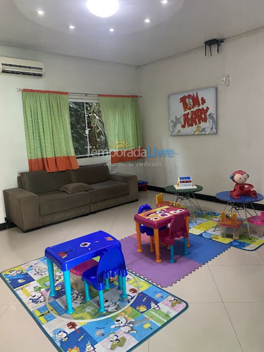 Apartment for vacation rental in Bombinhas (Praia de Bombas)