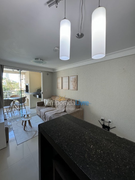 Apartamento para aluguel de temporada em Bombinhas (Praia de Bombas)