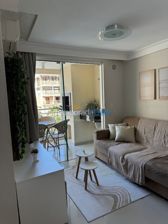 Apartamento para aluguel de temporada em Bombinhas (Praia de Bombas)