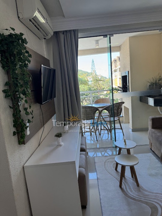 Apartamento para aluguel de temporada em Bombinhas (Praia de Bombas)