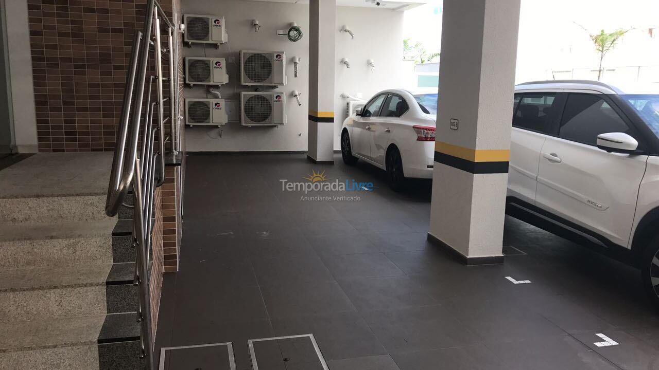 Apartamento para aluguel de temporada em Bombinhas (Praia de Bombas)