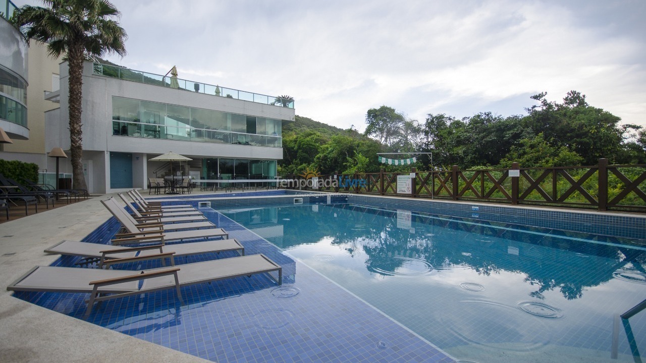 Apartamento para aluguel de temporada em Bombinhas (Praia de Bombas)