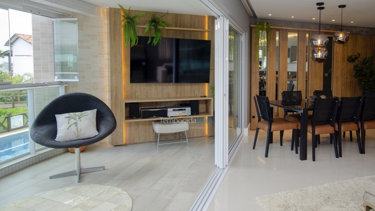 Apartamento para aluguel de temporada em Bombinhas (Praia de Bombas)