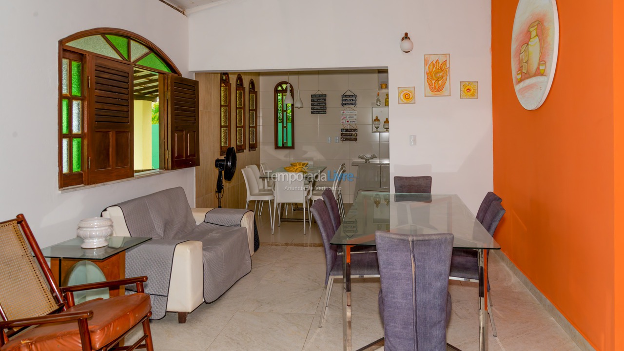 Casa para aluguel de temporada em Camaçari (Praia de Guarajuba)