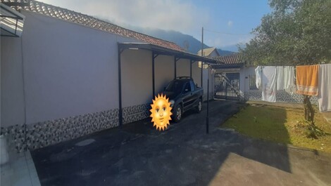 COMFORTABLE 2 BEDROOM HOUSE CLOSE TO EVERYTHING IN PEREQUE AÇU