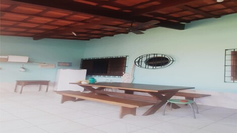 COMFORTABLE 2 BEDROOM HOUSE CLOSE TO EVERYTHING IN PEREQUE AÇU