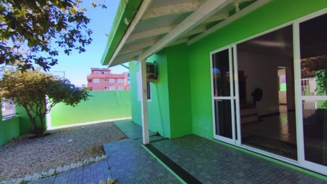 2-BEDROOM HOUSE IN CTG, AIR CONDITIONING, WIFI, 5 PEOPLE