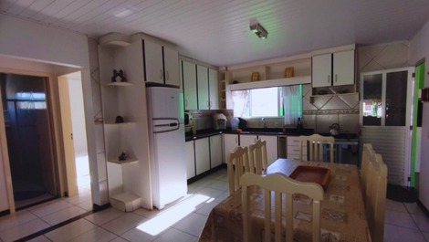 2-BEDROOM HOUSE IN CTG, AIR CONDITIONING, WIFI, 5 PEOPLE
