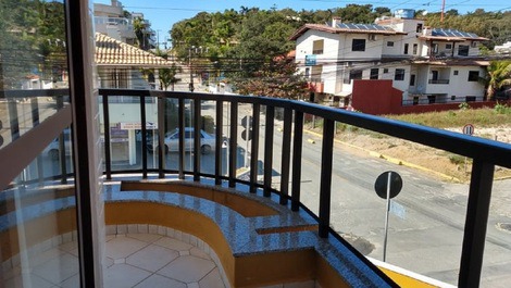 Visão de uma sacada no andar de cima