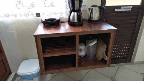 Torradeira, cafeteira elétrica, chaleira elétrica, liquidificador