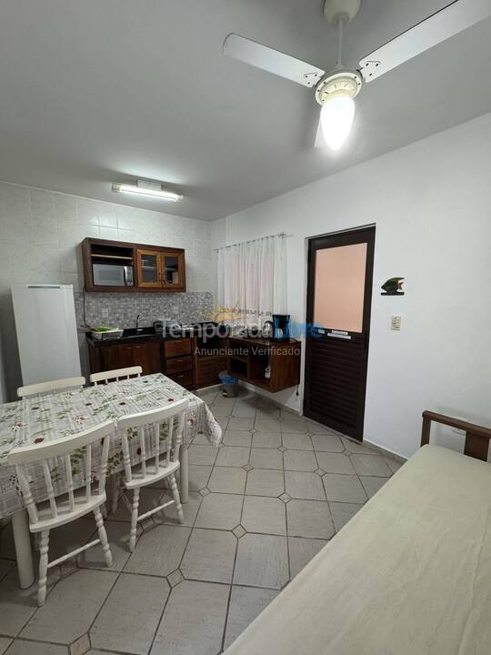 Apartamento para aluguel de temporada em Bombinhas (Praia de Bombinhas)