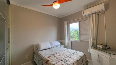 APARTAMENTO EN VENTA EN JURERÊ, 2 HABITACIONES, A 300 METROS DE LA PLAYA