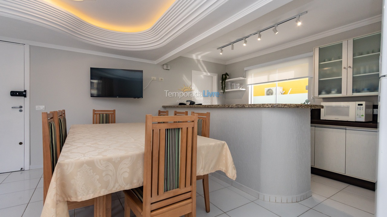 Apartamento para aluguel de temporada em Bombinhas (Mariscal)