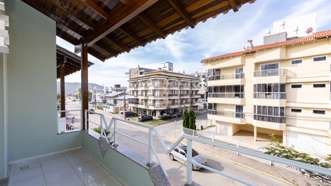 Apartamento com 3 dormitórios Praia de Canto Grande