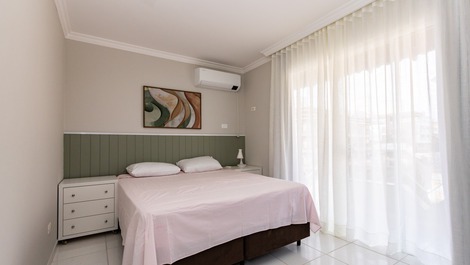 Apartamento com 3 dormitórios Praia de Canto Grande