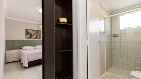 Apartamento com 3 dormitórios Praia de Canto Grande