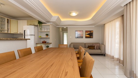 Apartamento com 3 dormitórios Praia de Canto Grande