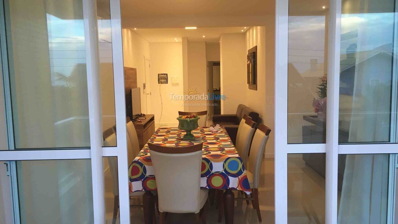 Apartamento para aluguel de temporada em Bombinhas (Canto Grande)