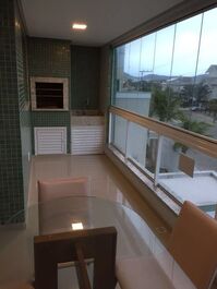 Apartamento com Vista mar á poucos passos da praia de mariscal