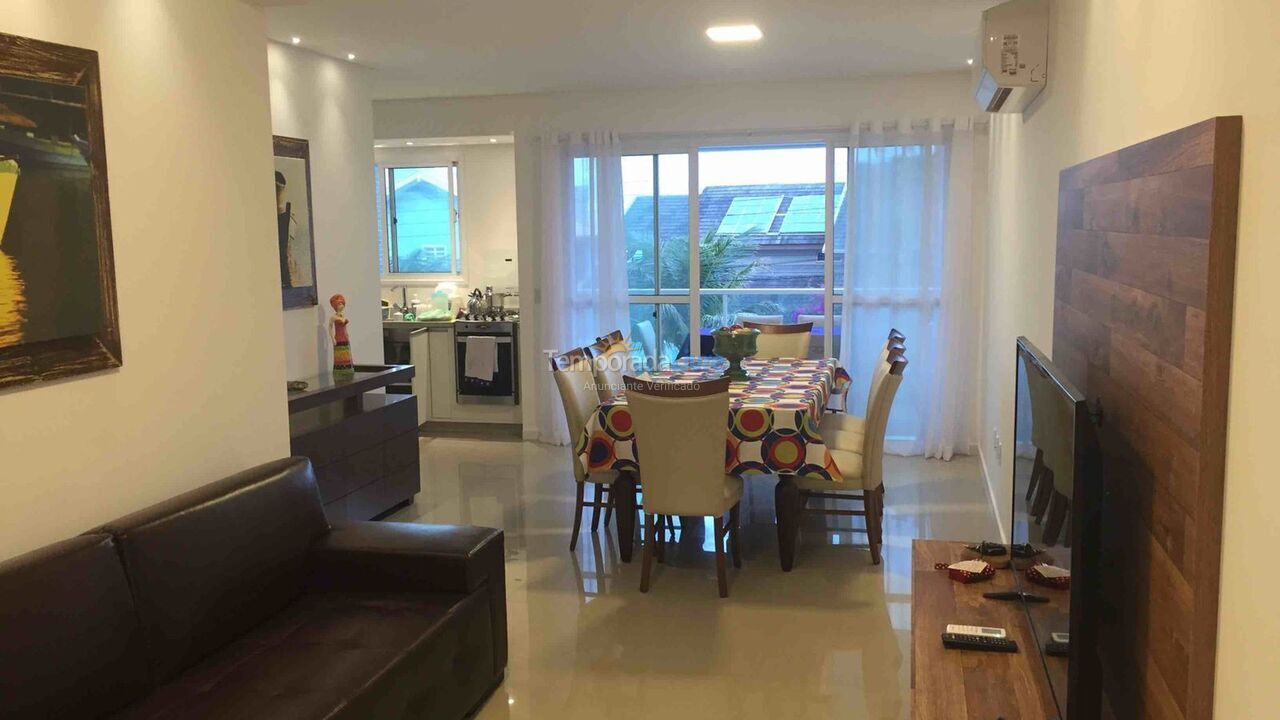 Apartamento para aluguel de temporada em Bombinhas (Canto Grande)