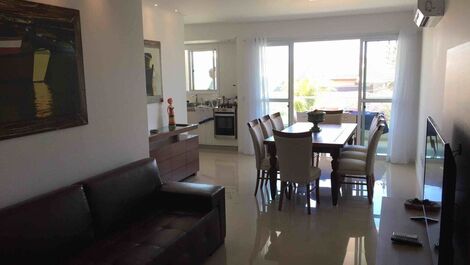 Apartamento com Vista mar á poucos passos da praia de mariscal