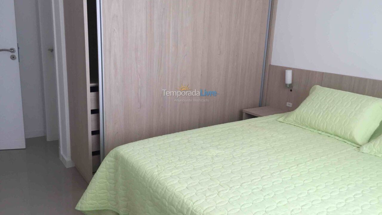 Apartamento para aluguel de temporada em Bombinhas (Canto Grande)