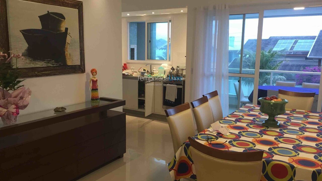 Apartamento para aluguel de temporada em Bombinhas (Canto Grande)