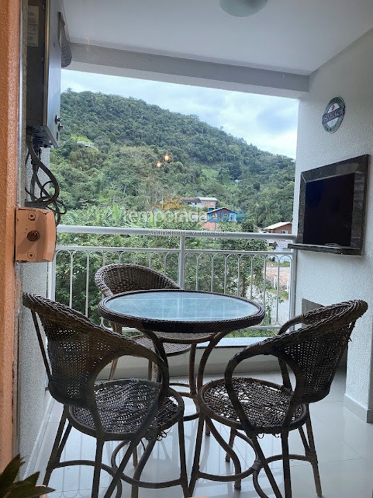 Apartamento para aluguel de temporada em Bombinhas (Praia de Bombas)