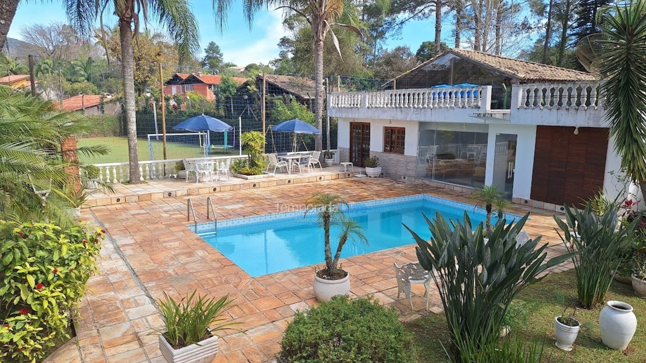 Ranch for vacation rental in Mairiporã (Jardim Cinco Lagos)