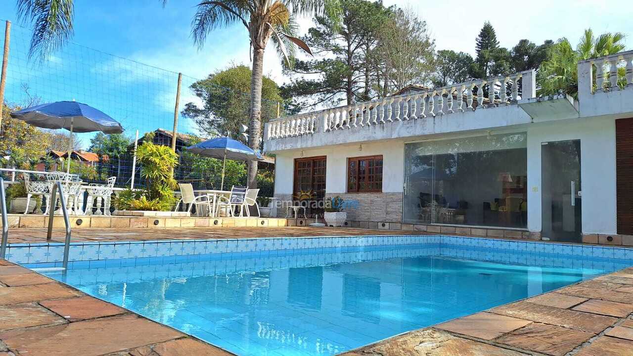 Ranch for vacation rental in Mairiporã (Jardim Cinco Lagos)