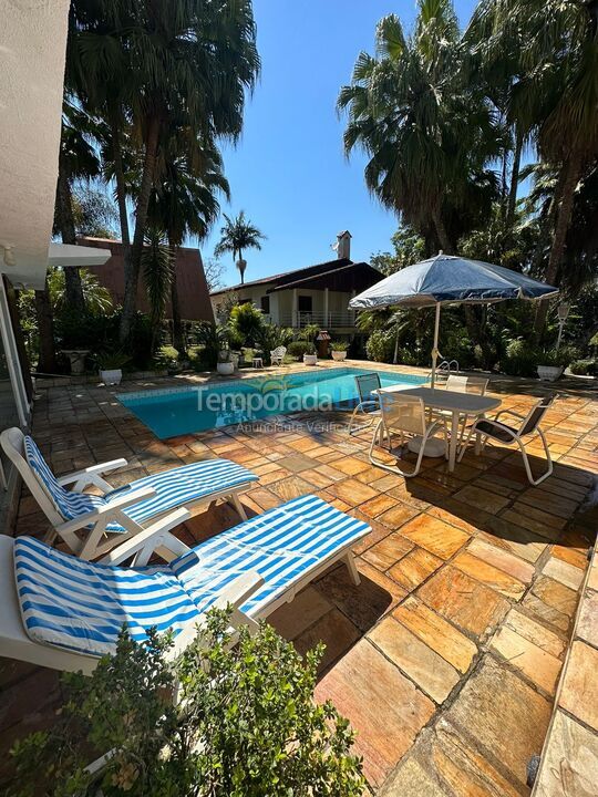 Ranch for vacation rental in Mairiporã (Jardim Cinco Lagos)