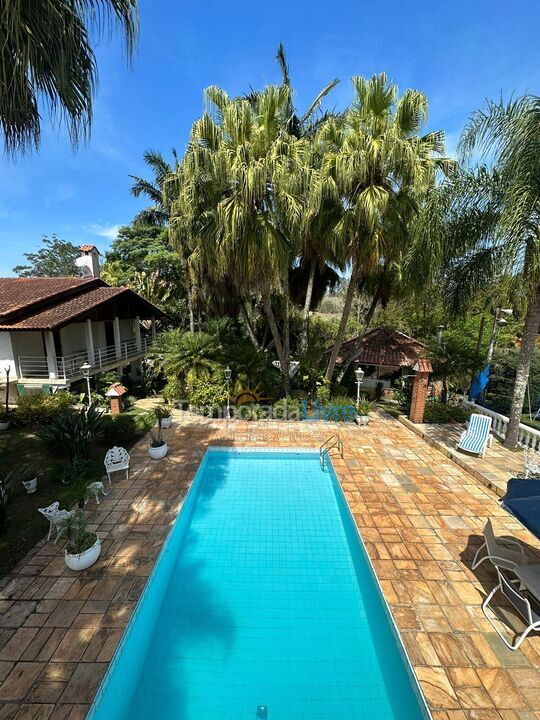 Ranch for vacation rental in Mairiporã (Jardim Cinco Lagos)