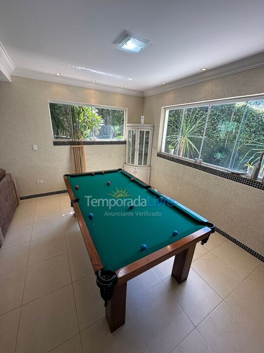 Ranch for vacation rental in Mairiporã (Jardim Cinco Lagos)