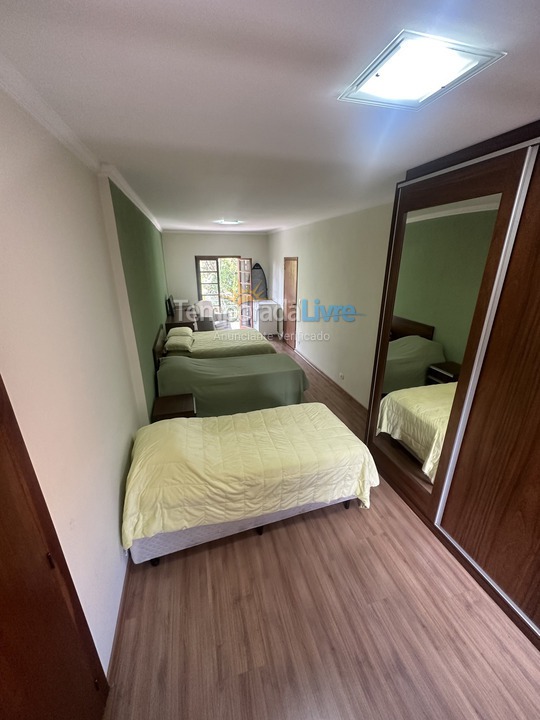 Ranch for vacation rental in Mairiporã (Jardim Cinco Lagos)