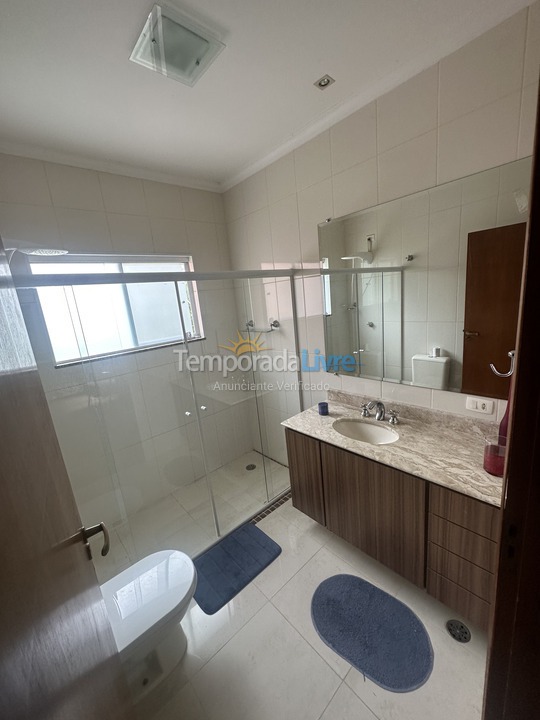 Ranch for vacation rental in Mairiporã (Jardim Cinco Lagos)