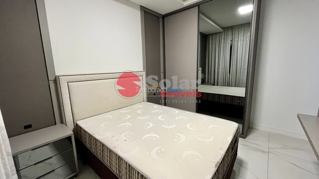 Apartamento para aluguel de temporada em Itapema (Meia Praia)