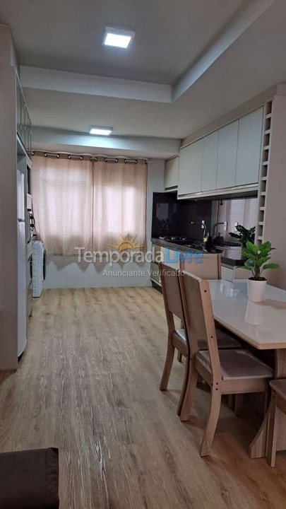 Apartamento para aluguel de temporada em Florianopolis (Praia dos Ingleses)